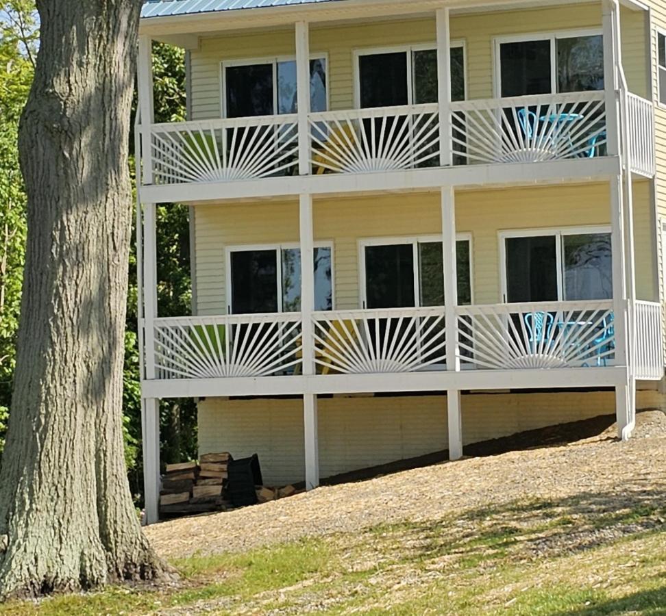 Seaside Lake-Front Cottage Madison Exterior foto